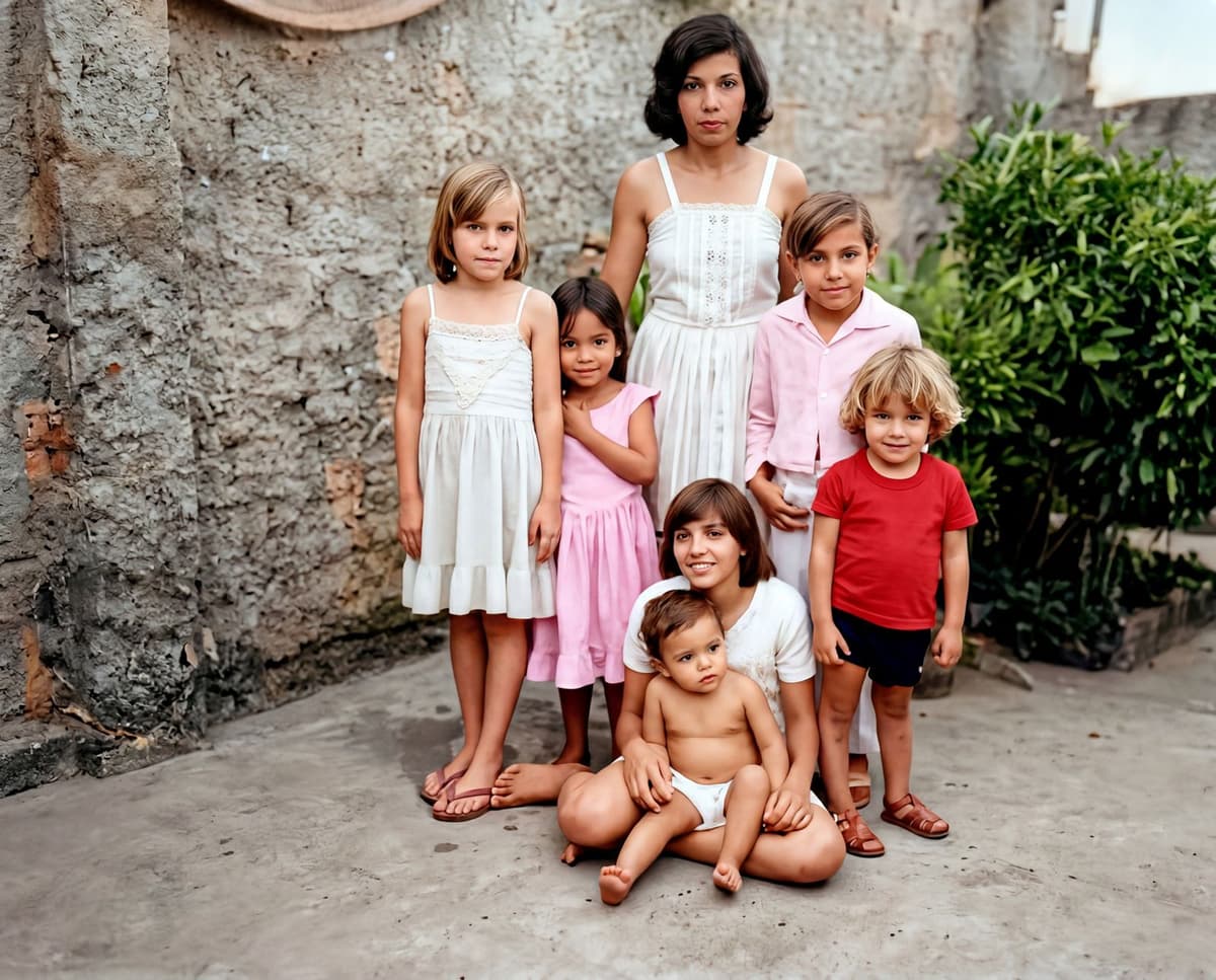 Foto restaurada com cores e nitidez aprimoradas